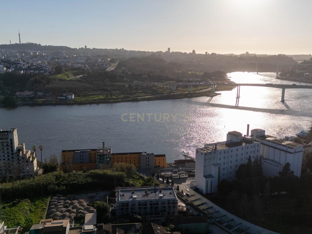 Empreendimento Exclusivo em Valbom, Gondomar – A poucos minutos da Marina do Freixo - Image 16